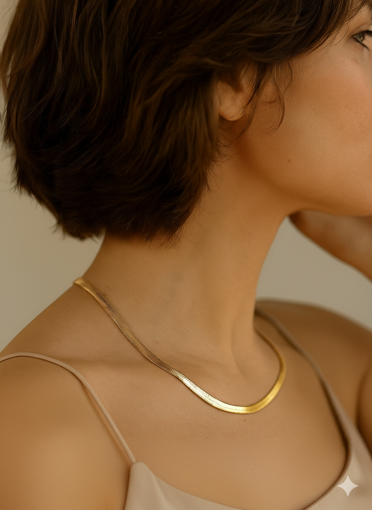 Thin short Snakeskin Chain